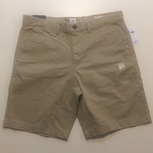 Brand New 10 in Short Gap Khaki Shorts